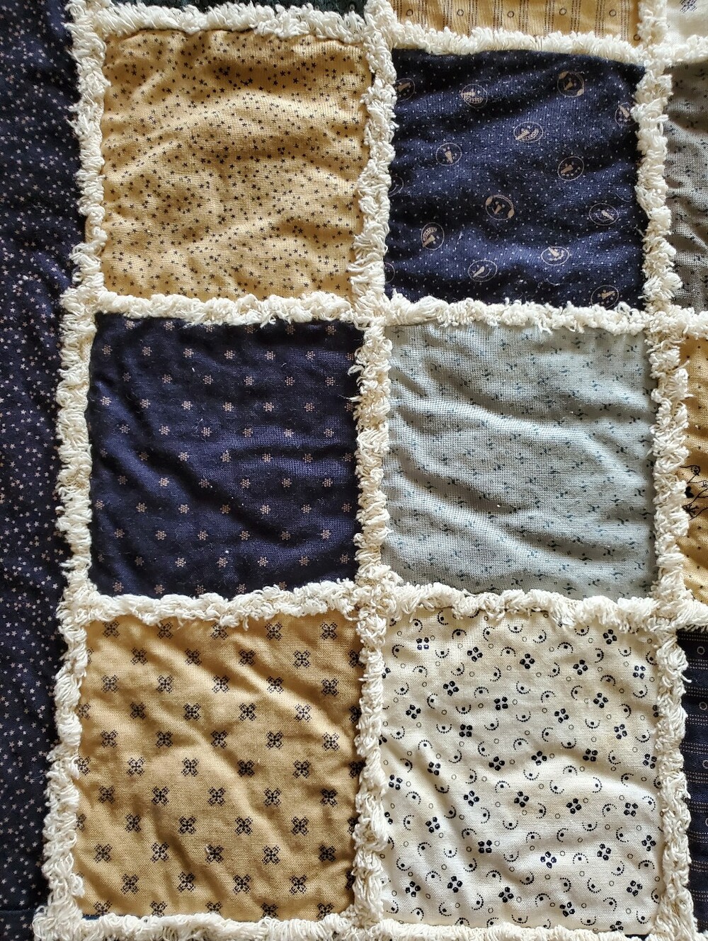 Handmade Rustic Rag Quilt Cozy Lap Blanket Country Table Topper - Picture 6 of 11